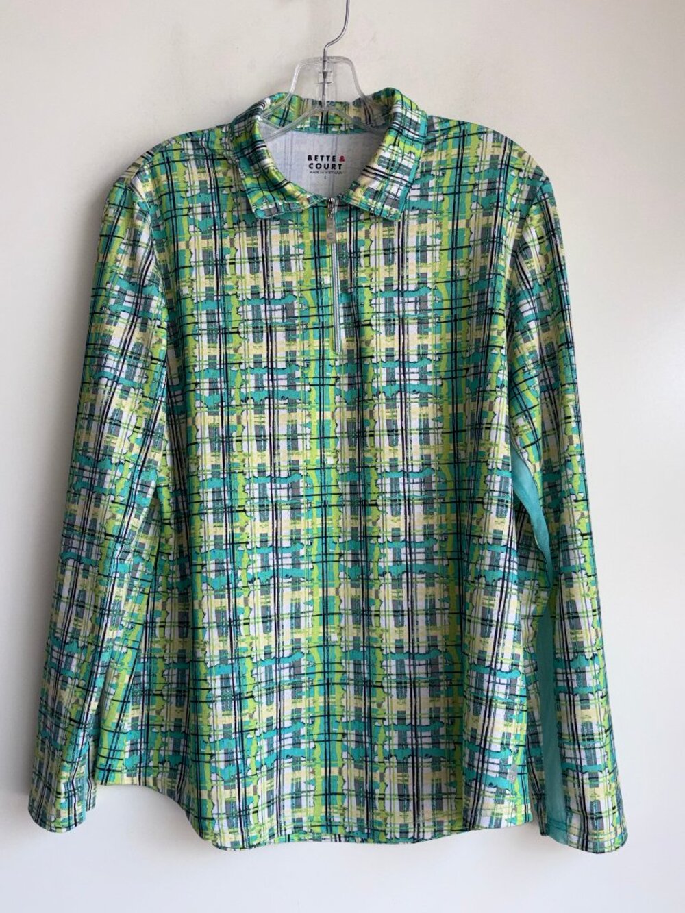 Bette & Court 1/4 Zip Long Sleeve Golf Polo Size Large